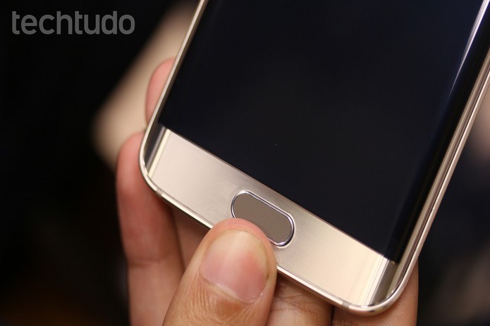 Com dois toques no botão home, a câmera do Galaxy S6 abre rapidamente (Foto: Lucas Mendes/TechTudo)
