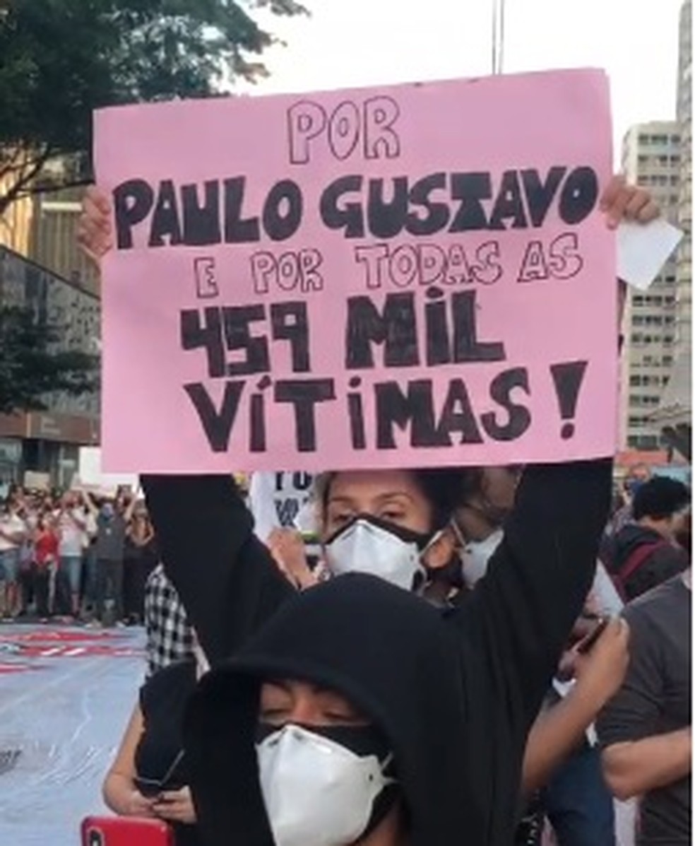 Ato na avenida Paulista neste sábado (29) lembra morte do ator Paulo Gustavo e vítimas da Covid-19 no país. — Foto: Karen Sayão/Acervo pessoal 