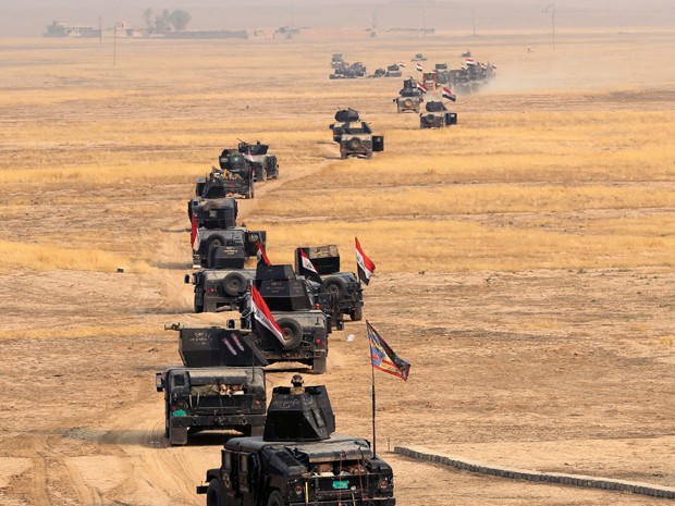 Forças iraquianas mantêm ofensiva para expulsar EI de Mossul (Foto: Khalid Mohammed/AP)