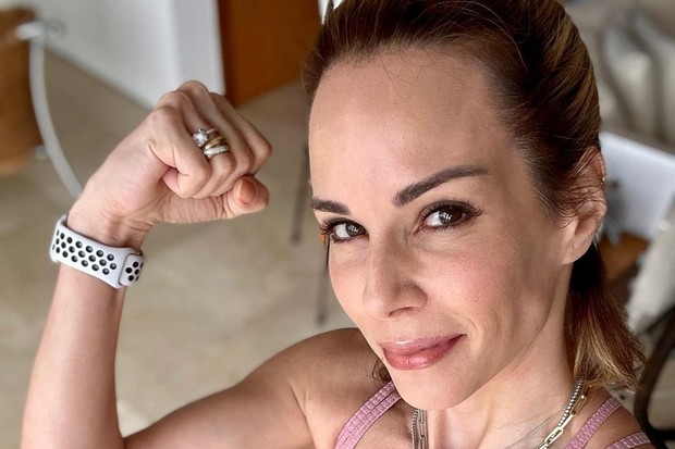 Ana Furtado comemora vitória sobre câncer de mama e fala sobre rotina de treinos (Foto: Instagram/Reprodução)
