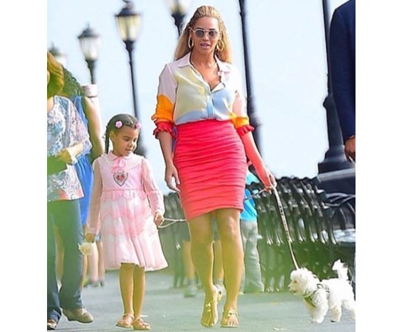 Beyonce e a filha Blue Ivy (Foto: Instagram)