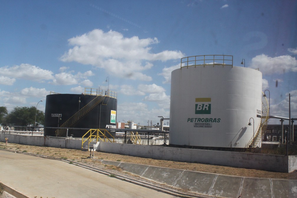 Tanque de biodiesel da Petrobras em Guamaré, RN (Foto: Igor Jácome/G1)