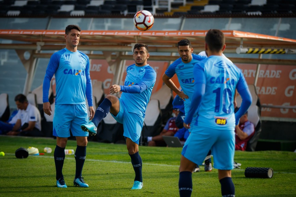 Robinho acredita em Cruzeiro mesclado para encarar o Fluminense, no domingo