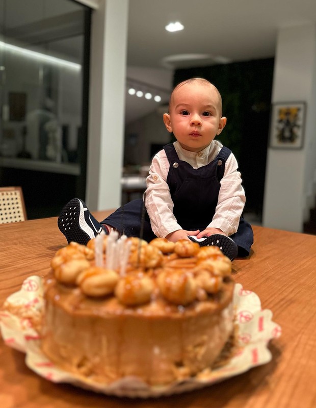 Francisco, filho de Thaila Ayala e Renato Góes, completa 10 meses  (Foto: Reprodução/ Instagram)