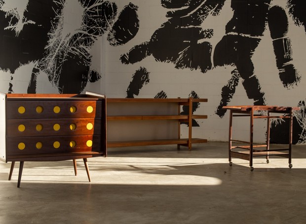 A cômoda do Cimo Studio, dos anos 1950, é uma das peças que integra a exposição "Do Moderno ao Contemporâneo" (Foto: Galeria Hugo França / Divulgação)