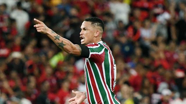 Luciano comemora gol da vitória no Fla-Flu semifinal da Taça Guanabara
