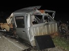 Batida entre caminhonete e carreta na BA mata mãe, filho e neto na BR-020