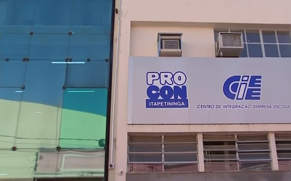 Procon recebe reclamaÃ§Ãµes de consumidores em Itapetininga (Foto: ReproduÃ§Ã£o/TV TEM)