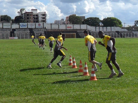   Reapresentação do Araxá Esporte Clube (Foto: Assessoria de Imprensa AEC)