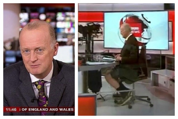 O apresentador de TV inglês Shaun Ley de bermuda enquanto apresentava o noticiário noturno do canal BBC (Foto: Reprodução)