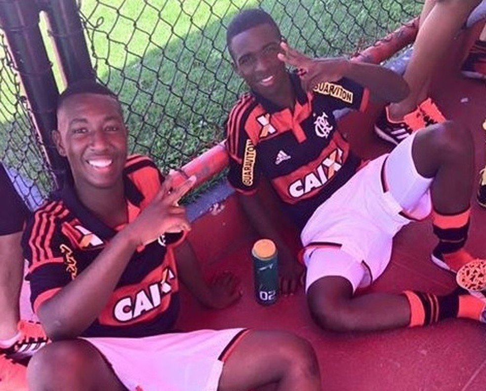 Marx Lenin ao lado de Vinicius Junior (Foto: Reprodução/Instagram)