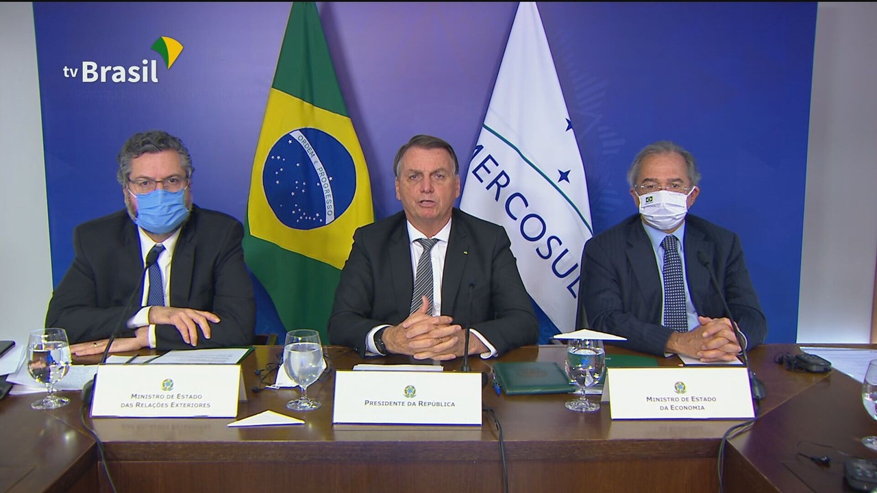 Bolsonaro: 'Precisamos superar com urgência os enormes danos causados pela pandemia'