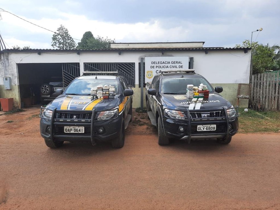 Policiais desconfiaram de motorista que estava em veículo com placa de outra cidade — Foto: Ascom/Polícia Civil do Acre
