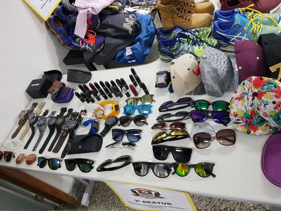 Produtos apreendidos com funcionários (Foto: Polícia Civil/Divulgação )