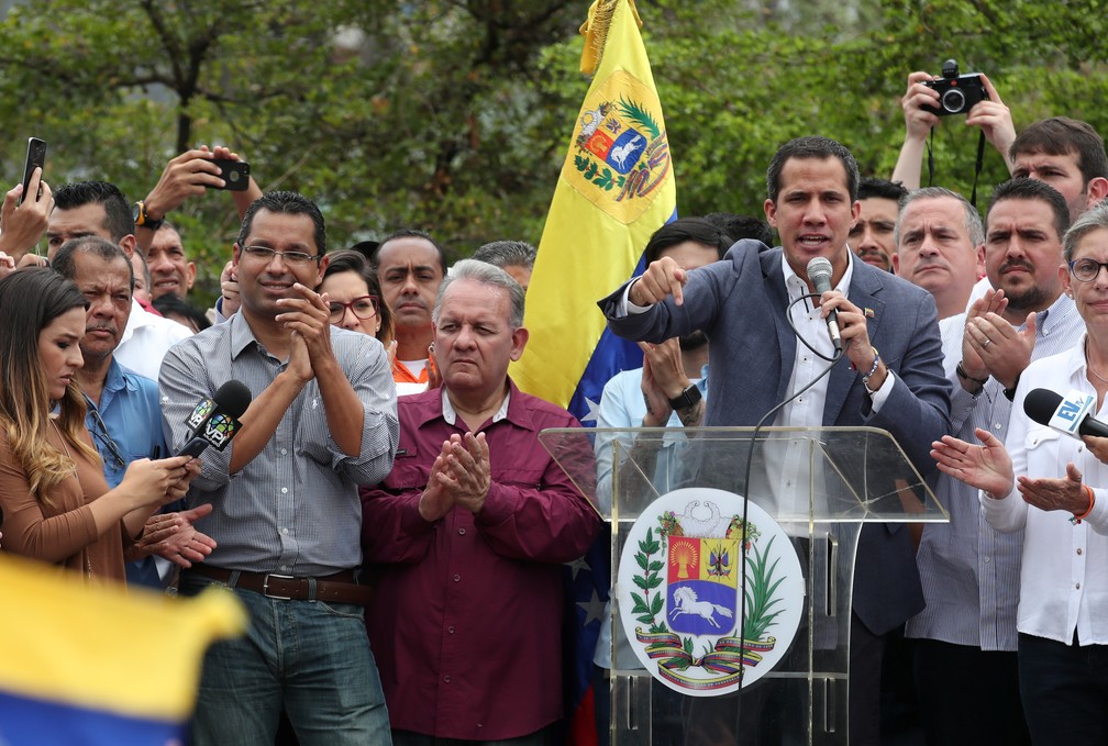 Juan Guaidó em protesto contra o governo de Nicolás Maduro, em Caracas — Foto: Ivan Alvarado/Reuters