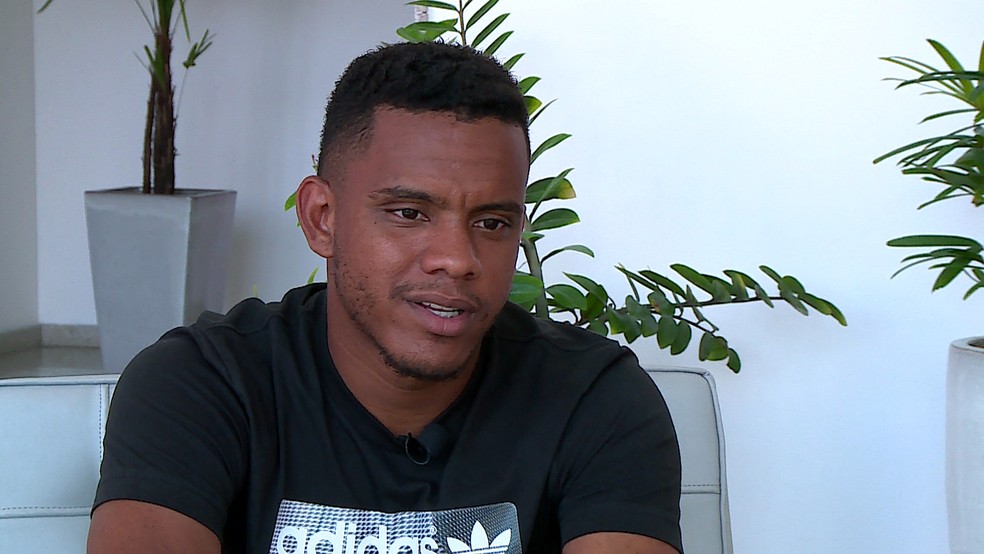 Rithely ainda nÃ£o conseguiu jogar pelo Internacional (Foto: ReproduÃ§Ã£o)