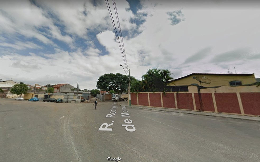 Rua Rodrigo Carlos de Morais, no Itaim Paulista, Zona Leste, onde um suspeito foi morto por um guarda durante assalto — Foto: Reprodução/Google Maps