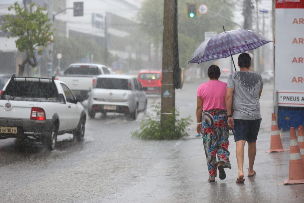 Previsão do tempo, chuva, Fortaleza, Ceará, nublado — Foto: Fabiane de Paula/SVM