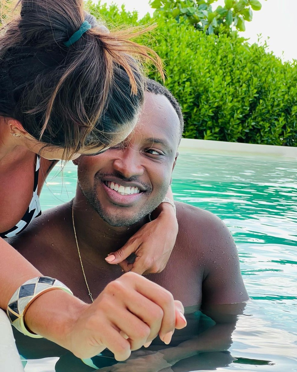 Carol Peixinho e Thiaguinho — Foto: Reprodução/Instagram