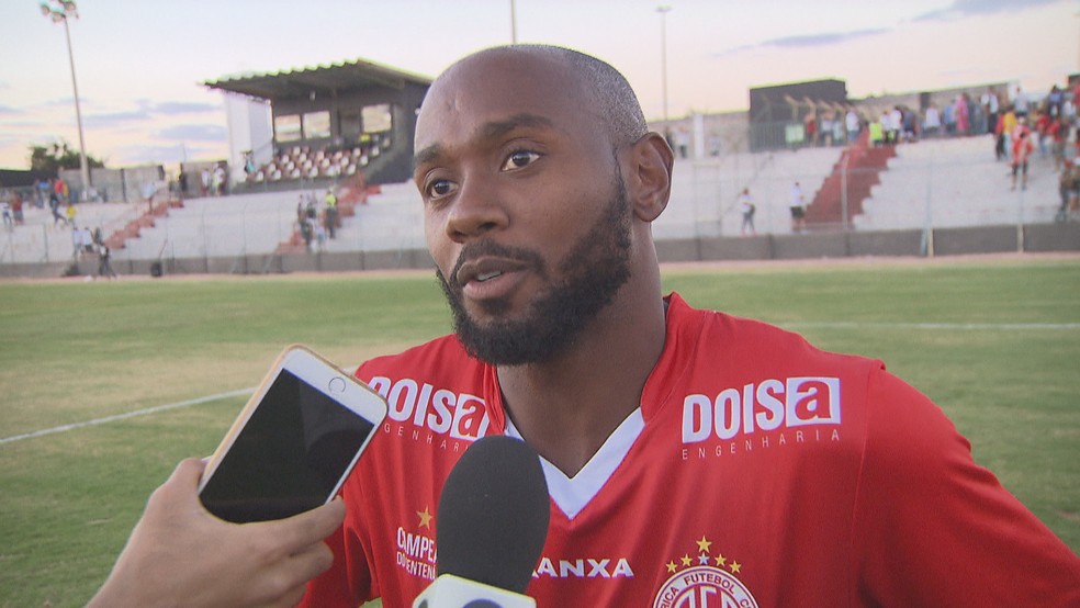 Para Jean Silva, América-RN precisa jogar com a mesma determinação em Natal (Foto: TV Globo Brasília)