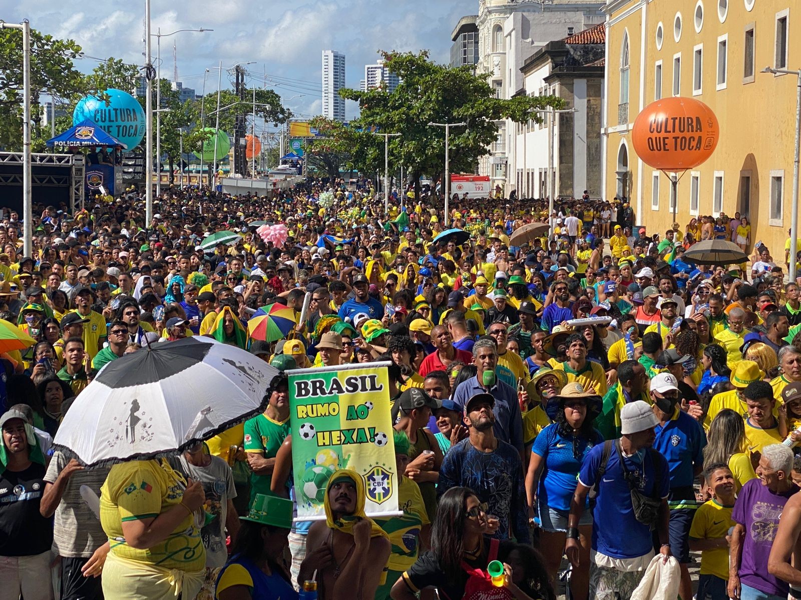 Brasil x Camarões: Recife tem shows de André Rio, Bichinha Arrumada e orquestras de frevo em polos de festa para jogo da Copa do Mundo