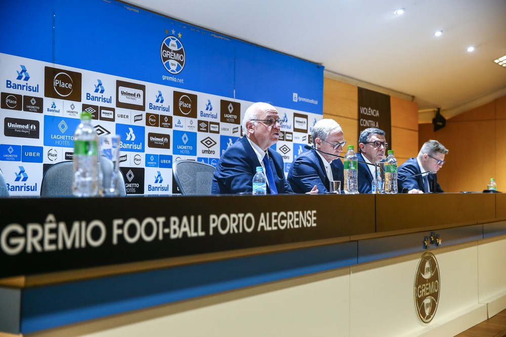 Grêmio antecipa salários por clima de confiança em reta final de Libertadores