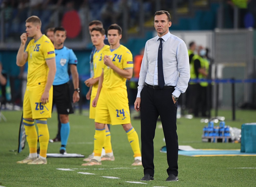 Shevchenko liderou a Ucrânia em sua melhor participação na história da Eurocopa, no ano passado — Foto: Reuters