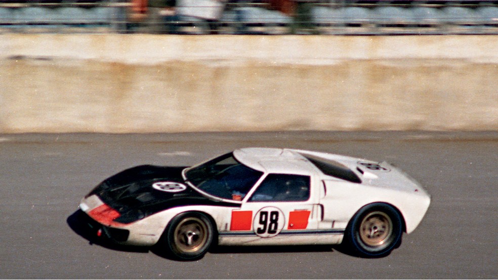 1966 Daytona 24 Winning GT40 This Is Indeed A Rare Photo… Flickr