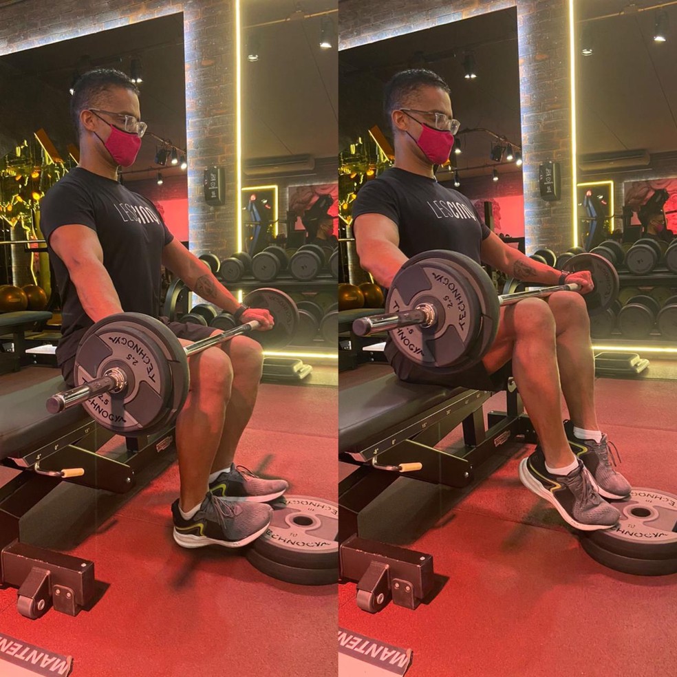 Para realizar esse exercício, você deve pedir que outra pessoa coloque a barra sobre a parte superior de duas coxas. — Foto: Divulgação/ Les Cinq Gym