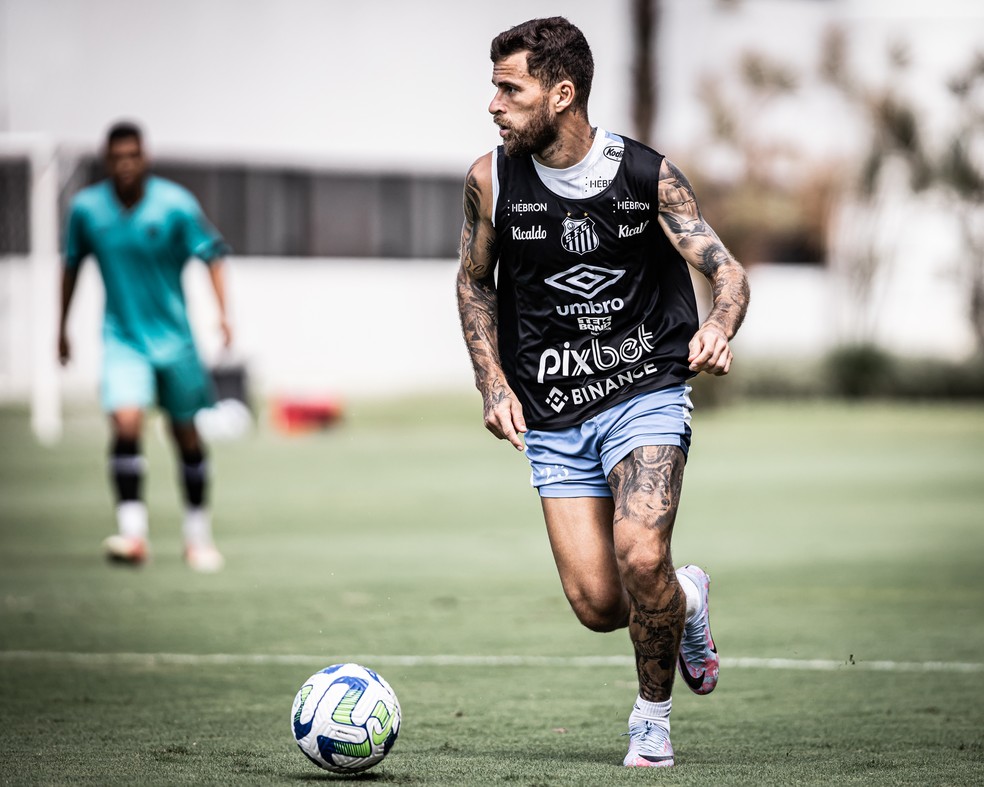 Santos vence Flamengo de Guarulhos por 3 a 1 em jogotreino no CT SP