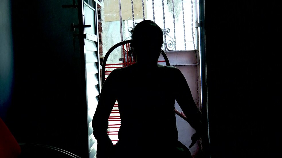 Vítima de maus-tratos em abrigo administrado por pastor no Grande Recife diz que apanhava e ficou dois dias sem comer  — Foto: Reprodução/TV Globo