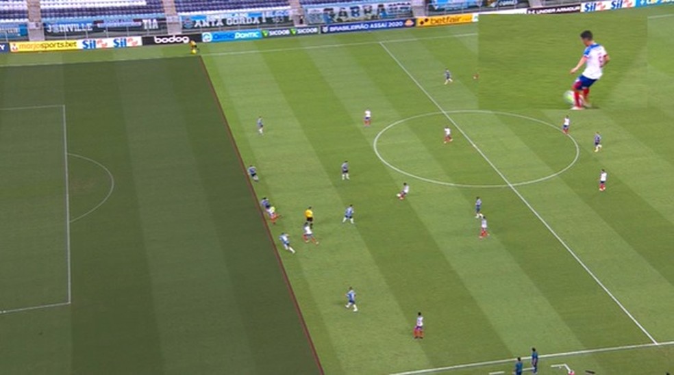 Atualmente a CBF disponibiliza somente a foto da linha de impedimento &mdash; Foto: Reprodu&ccedil;&atilde;o