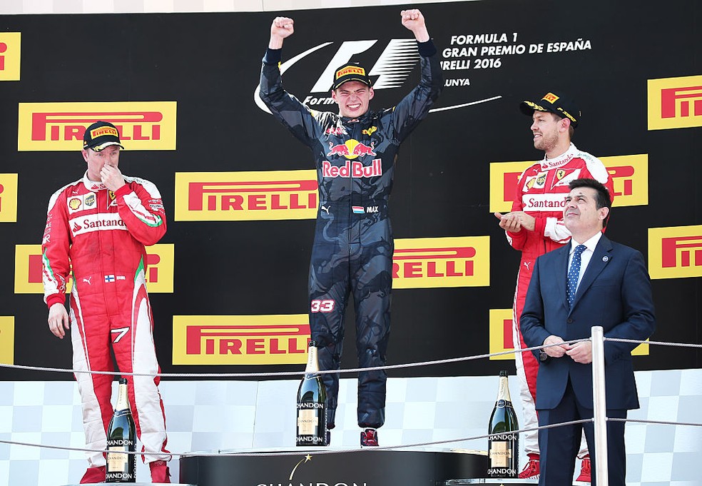Verstappen comemora primeira vitória na F1 pela RBR no GP da Espanha de 2016 — Foto: Urbanandsport/NurPhoto via Getty Images