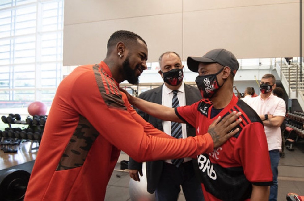 Gerson sequer estava no Flamengo quando Robson foi preso &mdash; Foto: Alexandre Vidal / CRF