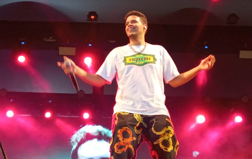 Felipe Amorim apresenta projeto Kiss Me em Natal — Foto: Iara Alves / g1