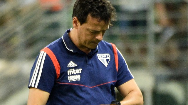 Fernando Diniz no clássico contra o Palmeiras