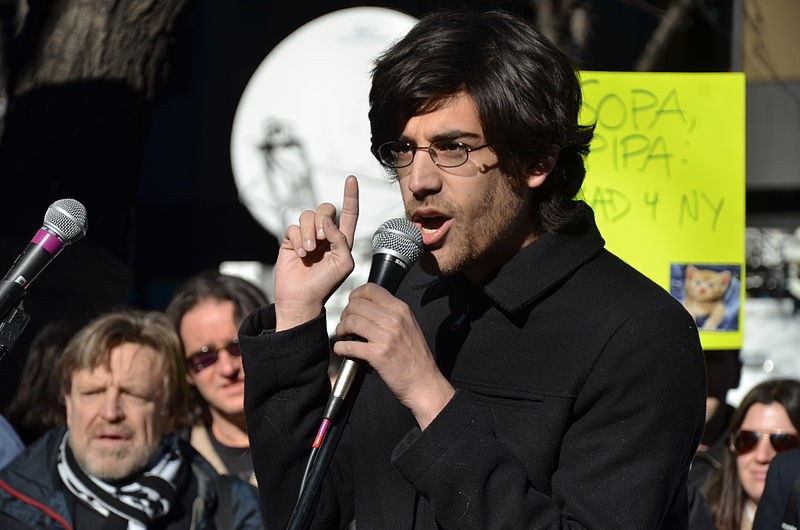 Swartz protestando contra o Stop Online Piracy Act, em 2012 (Foto: Wikimedia Commons)