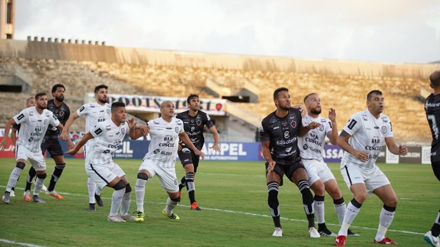 Jogo nervoso entre os alvinegros paraibanos terminou empatado