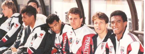 Jura, Guilherme, Gilmar, Luiz Carlos Goiano, Rogério Ceni, Juninho e Valdeir na campanha do título mundial do São Paulo em 1993 (Foto: arquivo pessoal)