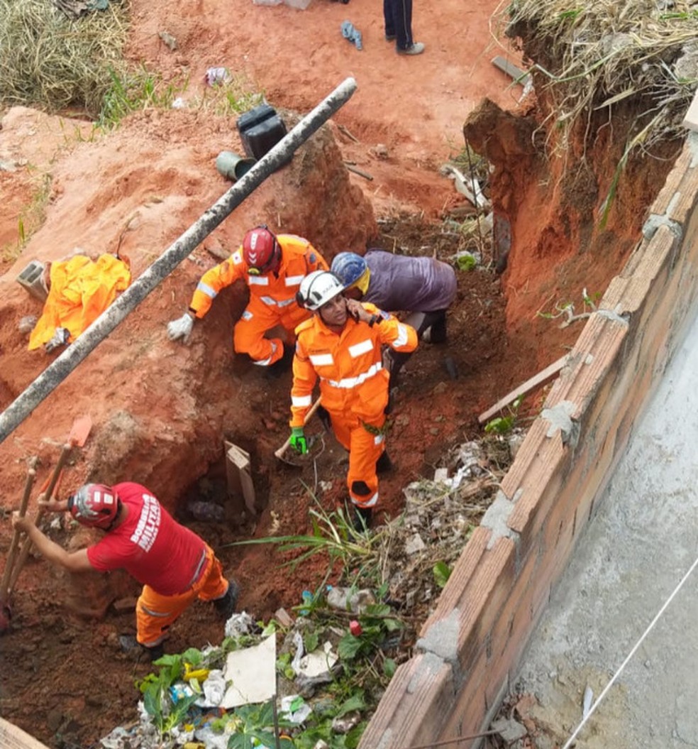 Soterramento ocorreu na Grande BH — Foto: Redes sociais