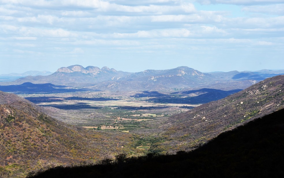 Martins vai atingir mÃ­nima de 14ÂºC â Foto: Anderson Barbosa e Fred Carvalho/G1