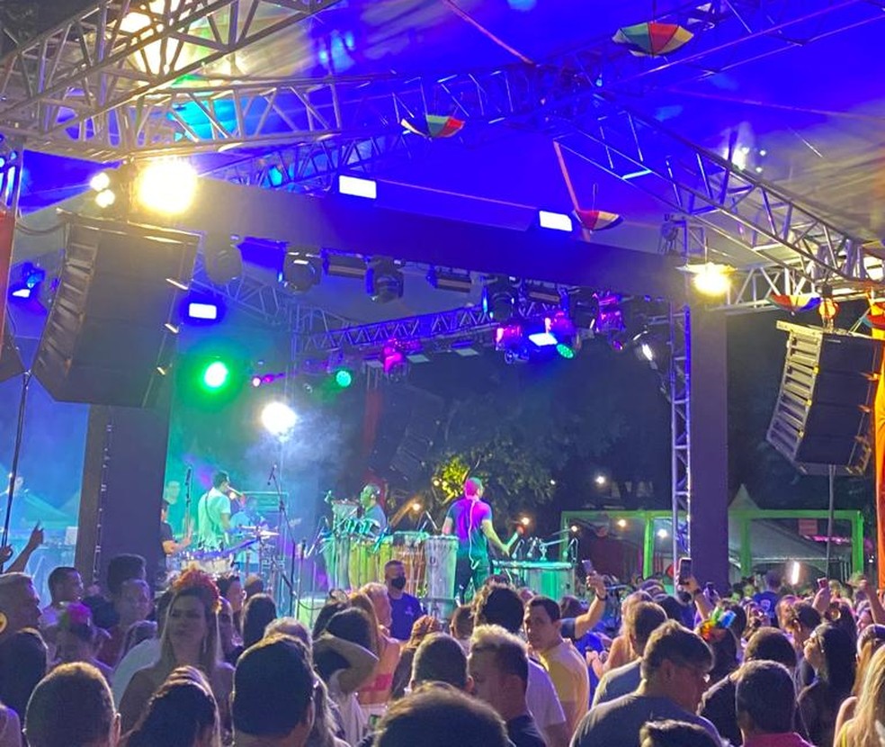 Pesquisa do Instituto Fecomércio RN aponta que natalenses pretendem gastar mais de R$ 540 no carnaval  — Foto: Augusto César Gomes