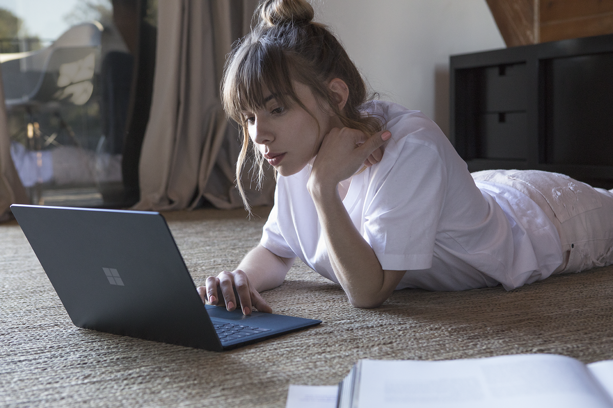 Como conseguir bolsa de estudos? 5 sites que dão desconto em faculdade
