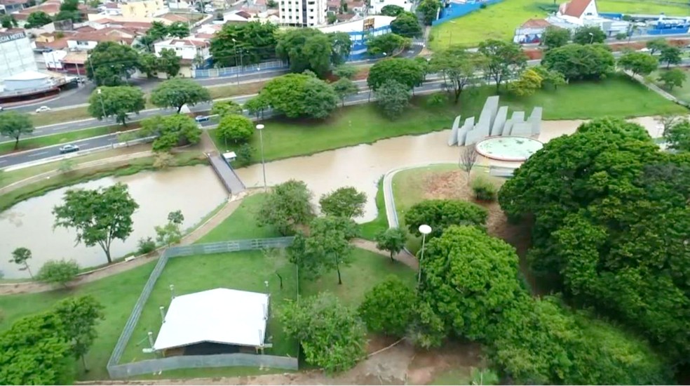 Parque Vitória Régia vai abrigar as festividades de aniversário de Bauru até domingo — Foto: TV TEM/Reprodução