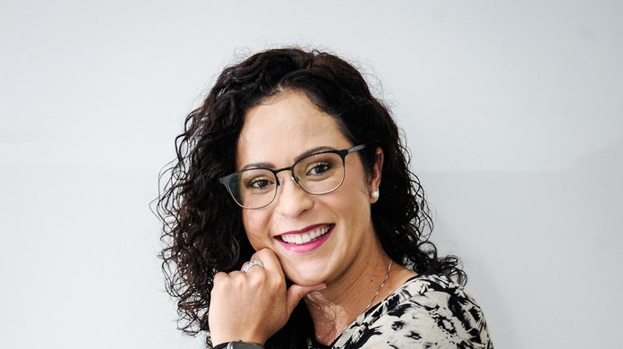 Ana Paula Oliveira E A Nova Presidente Da Comissao De Arbitragem Da Federacao Paulista Futebol Ge Depois do botafogo eliminar o galo da copa do brasil de 2007, gracas ao carlos eugenio simon, ela fez justica com as proprias maos, ou melhor, com a prorpria bandeira! ana paula oliveira e a nova presidente