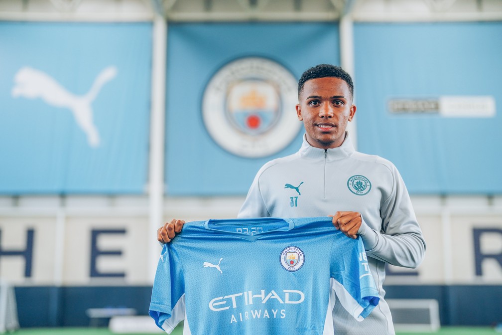 Kayky Faz Primeiro Treino No Manchester City Sonho Estar Aqui Futebol Ingles Ge