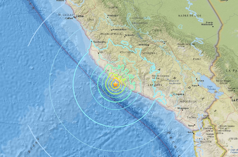 Mapa mostra onde foi o epicentro do terremoto de magnitude 7.3 no Peru, neste domingo (14). (Foto: Reprodução/USGS )