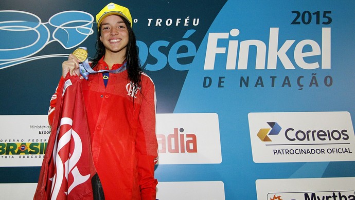 Flamengo consegue liminar no STJD e anula ida de nadadora para Pinheiros