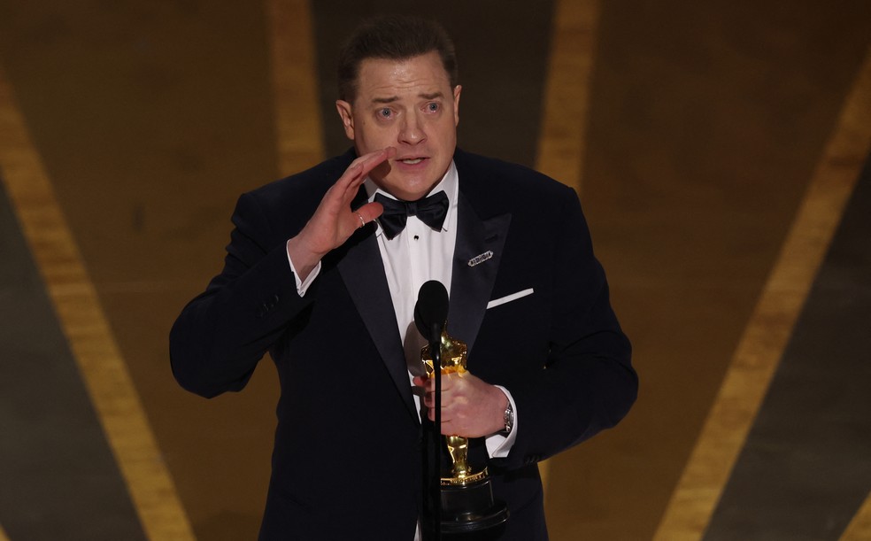 Brendan Fraser vence o Oscar de Melhor Ator — Foto: REUTERS/Carlos Barria