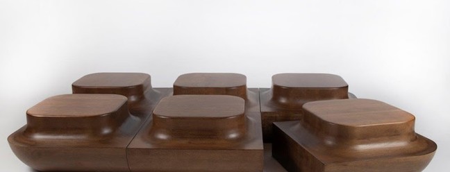 Em sua primeira participação, o Mula Preta, estúdio comandado por André Gurgel e Felipe Bezerra, é premiado no iF Design Award 2023 com a mesa "Choco Table" na categoria Produto - Home Furniture/Decoration  — Foto: Henrique Padilha / Divulgação